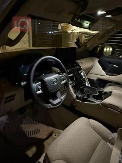 تۆیۆتا لاند کروزەر